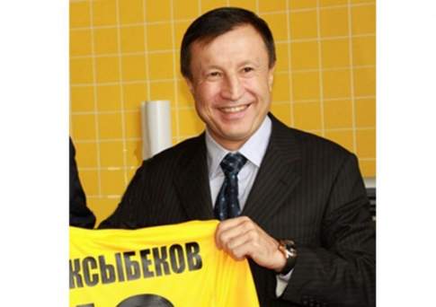 Никто, кроме него?